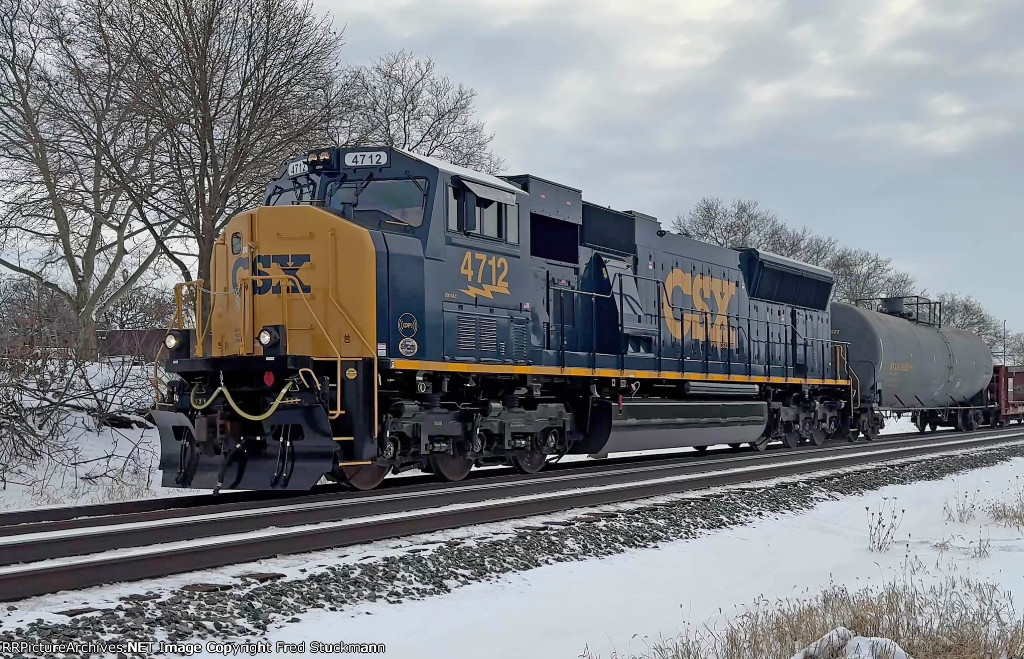 A bit later CSX 4712 is on the move again.